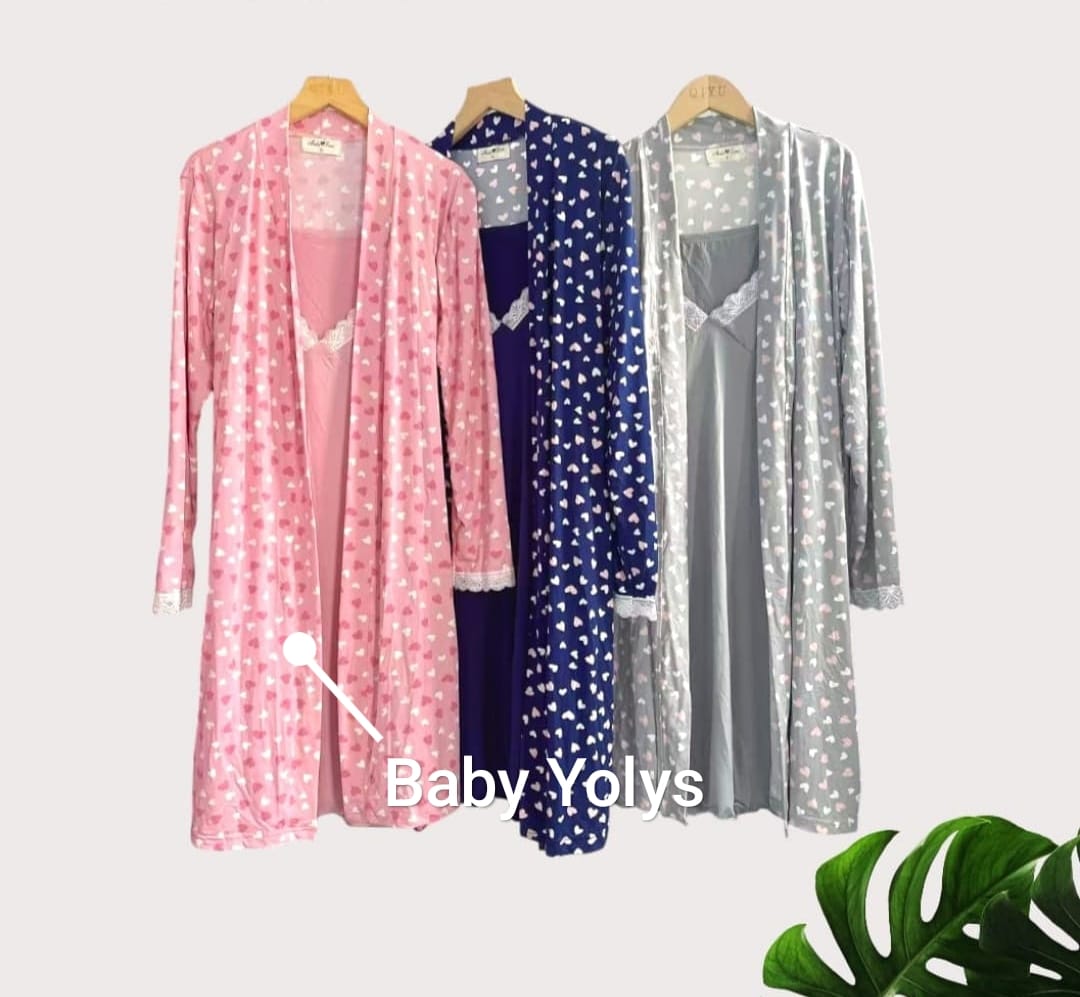 Bata y Camisón Maternal con Puntos