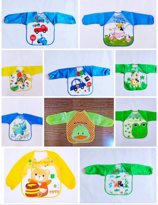 Babero plástico con Mangas